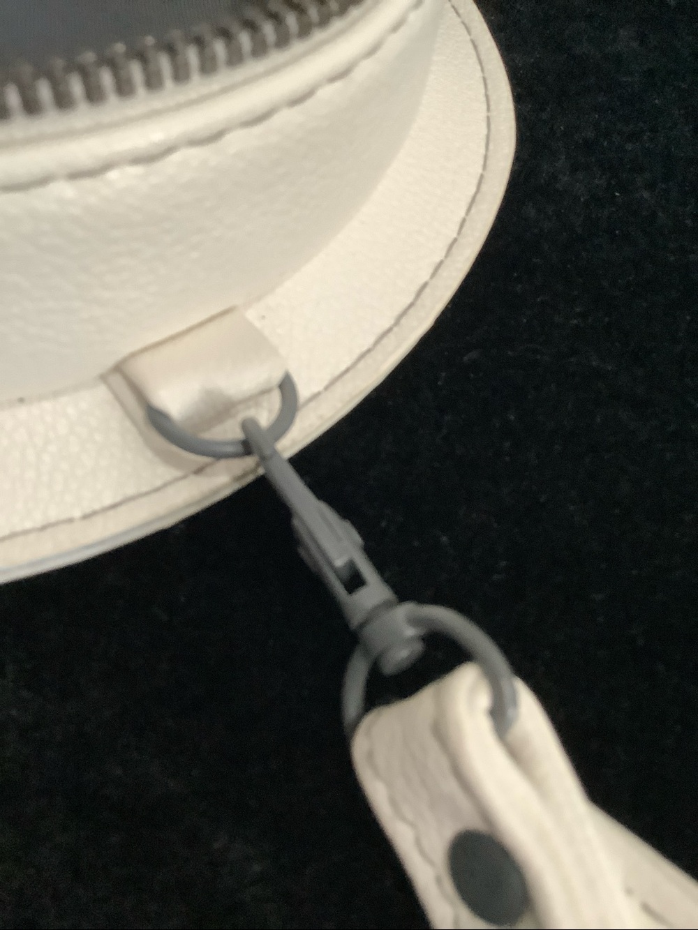 Miffy White Bunny Crossbody Bag - Kids Accessories Excellent Condition - Picture 11 of 11
